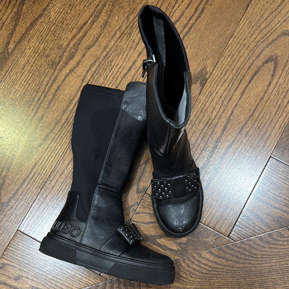 Liu Jo Kids ( Girls)  Black Studded Boots sz 30 EUR